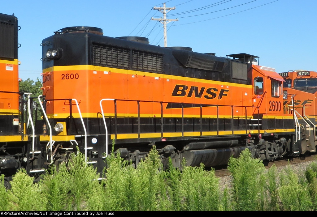 BNSF 2600